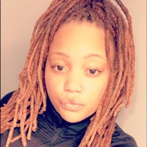 Meet your Posher, Christina